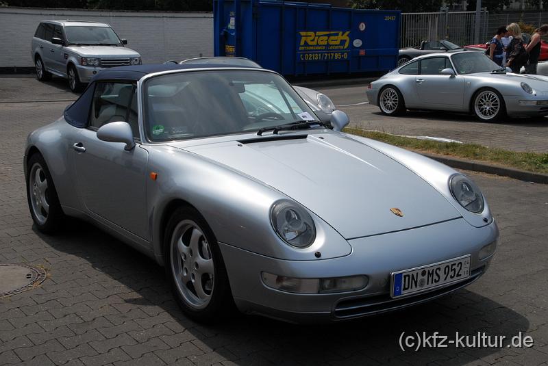 Porsche Zentrum Aachen 8810.JPG